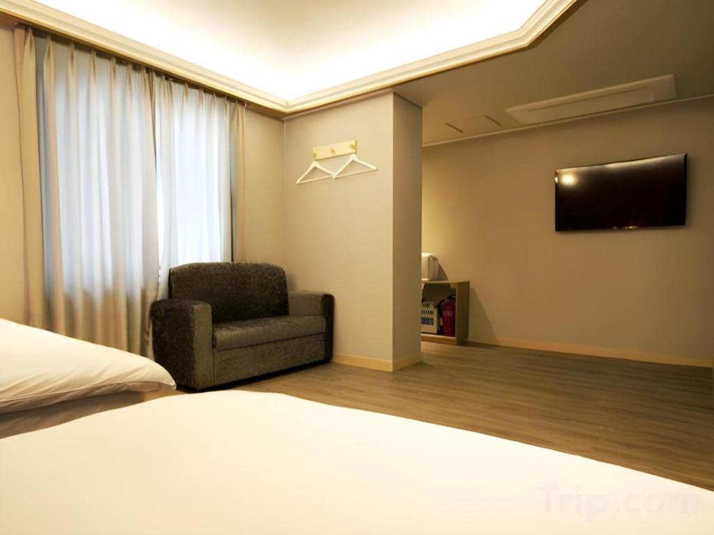 Jeju Sejong Hotel Buitenkant foto