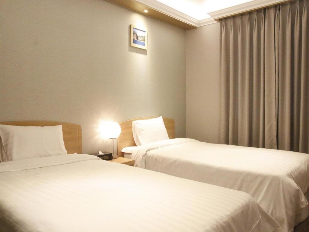 Jeju Sejong Hotel Buitenkant foto