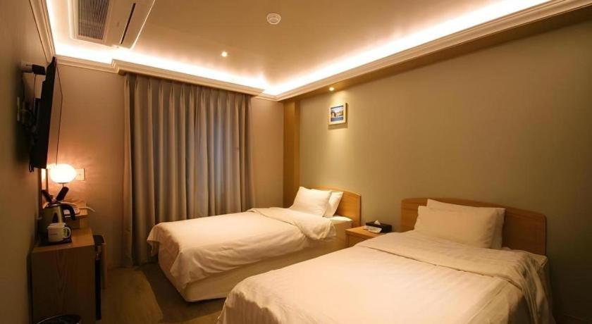 Jeju Sejong Hotel Buitenkant foto