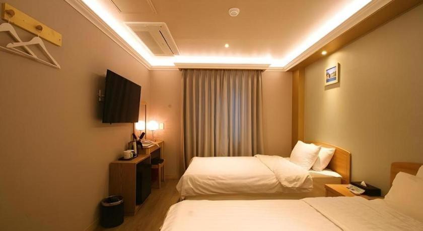 Jeju Sejong Hotel Buitenkant foto